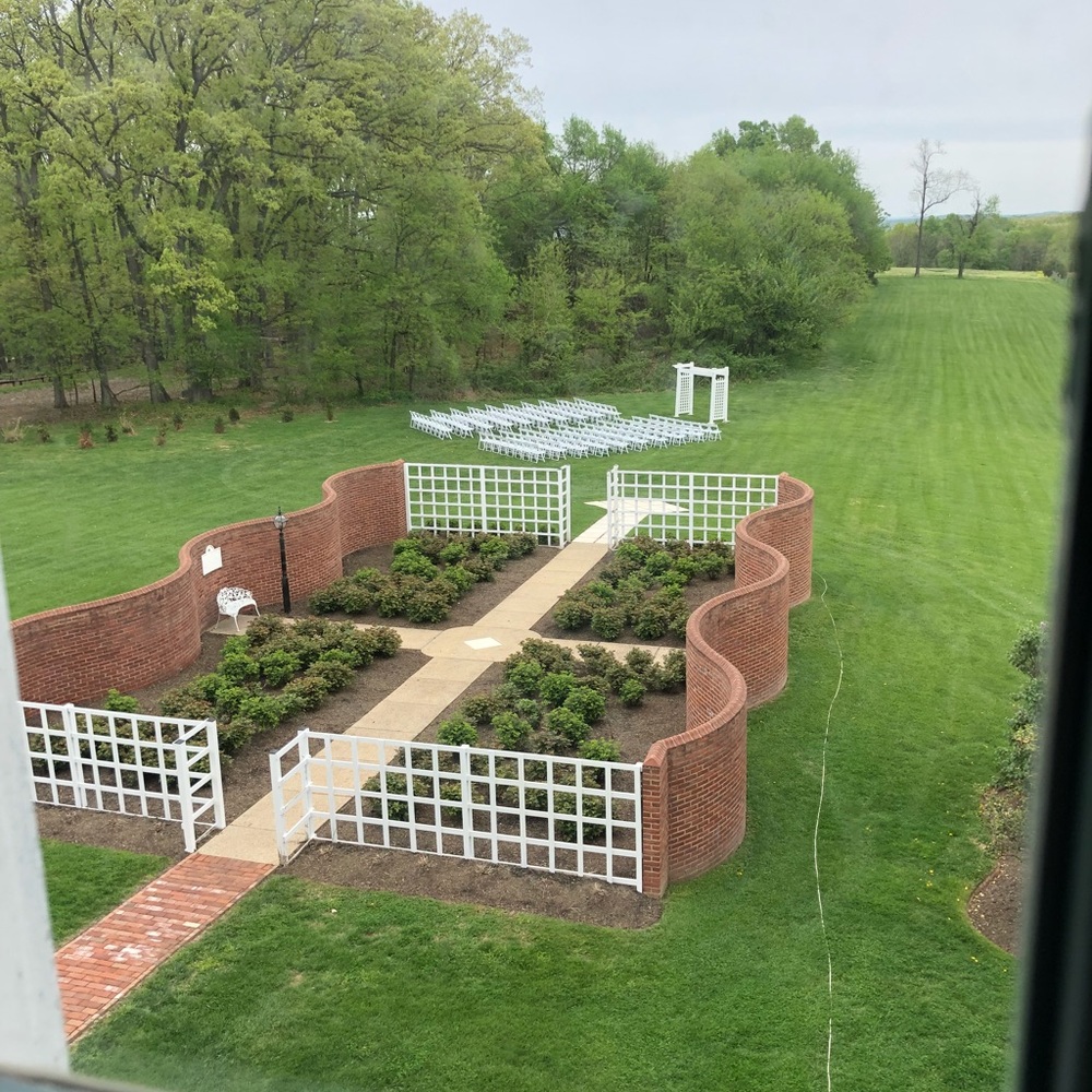 Meet your Posher, Caitlyn